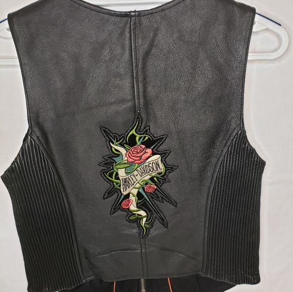 First Classic Leather Women’s Motorcycle - Picture 3 of 8